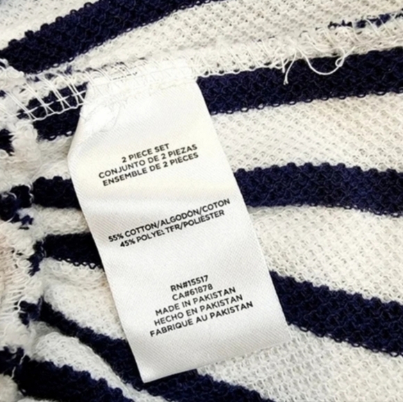 Vince Camuto Stripe 2 Pieces Sleeveless Shorts Set - Picture 6 of 7